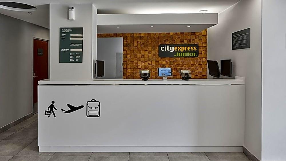City Express Junior By Marriott Juarez Consulado Exterior foto