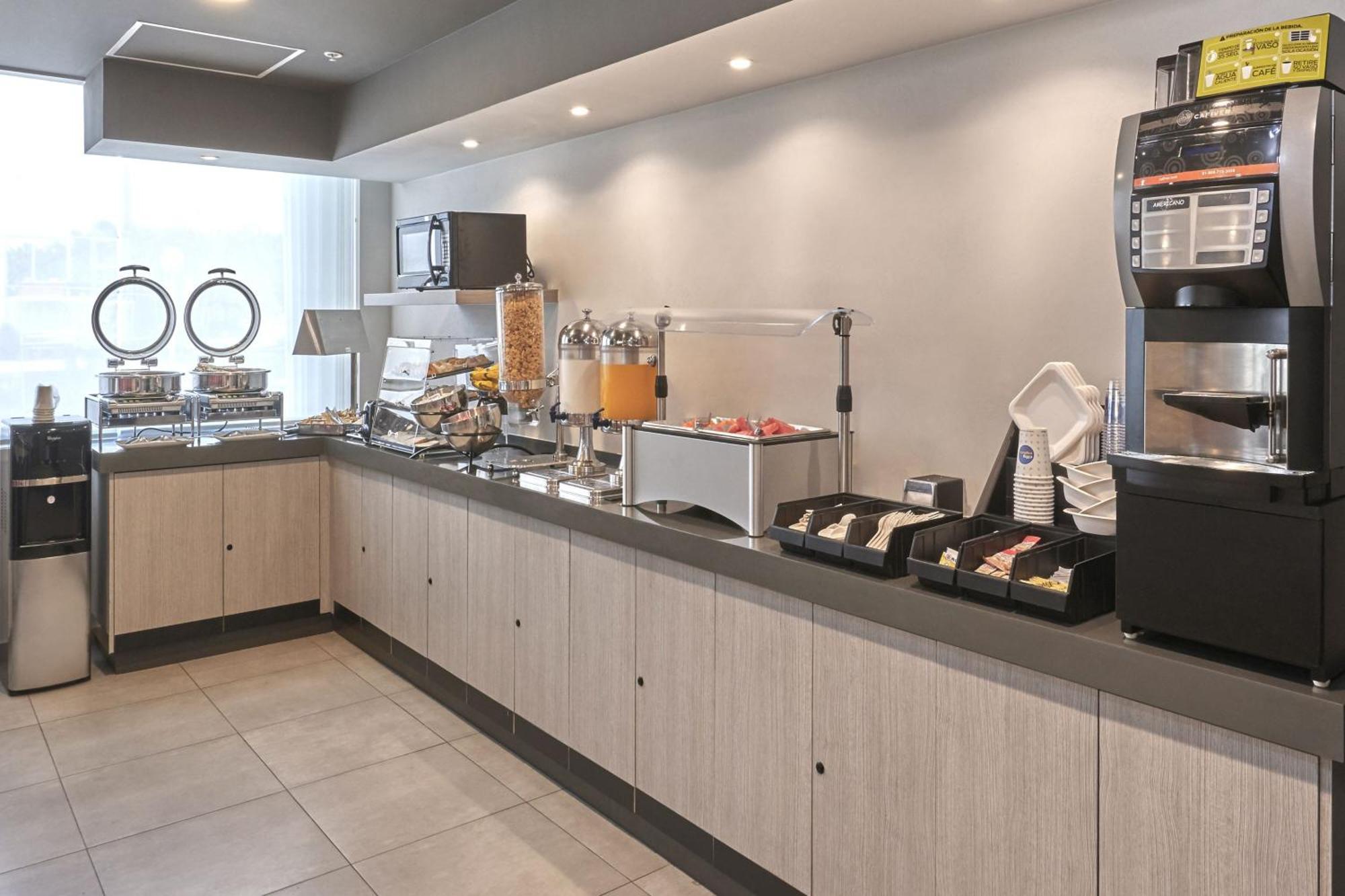 City Express Junior By Marriott Juarez Consulado Exterior foto