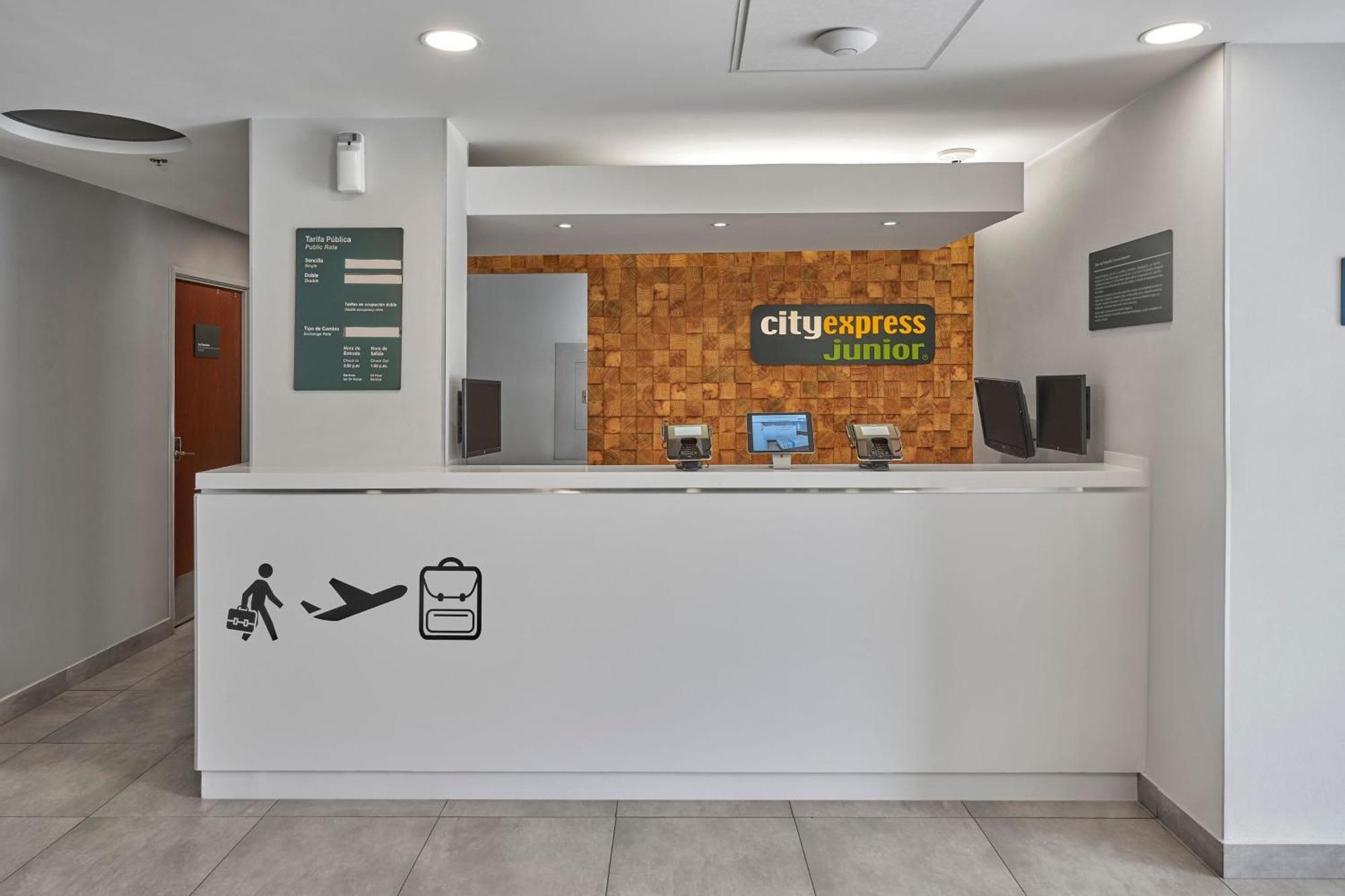 City Express Junior By Marriott Juarez Consulado Exterior foto
